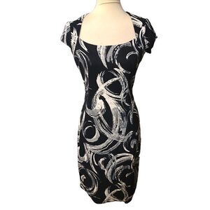 Bisou Bisou black and white abstract print sheath dress with deep scoop neck and